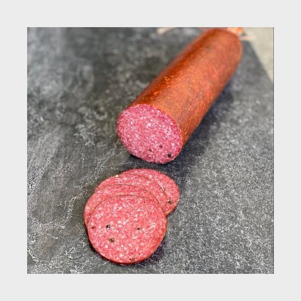 Klippinge Slagterens hjemmelavede salami med hel peber
